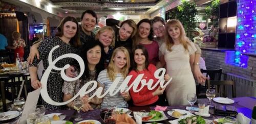 Однажды наступает момент, когда оттягивая его каждый раз, ты понимаешь, что пора пора поблагодарить и рассказать о своих планах. 01