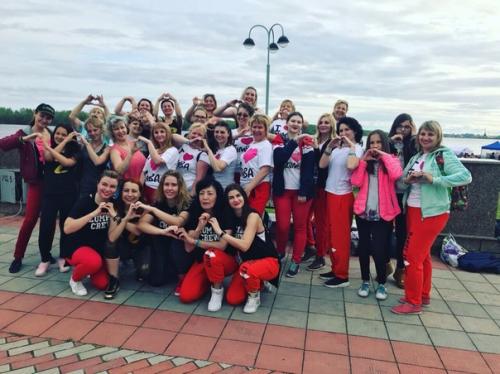 Однажды наступает момент, когда оттягивая его каждый раз, ты понимаешь, что пора пора поблагодарить и рассказать о своих планах. 04