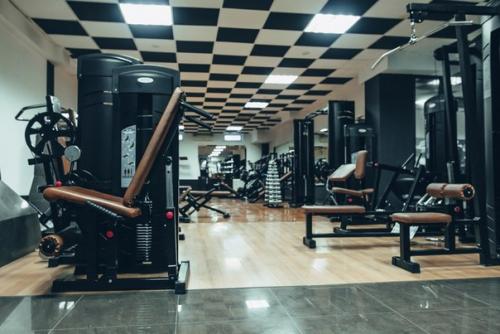 Персональный тренер. Итак, если вы решили заняться спортом, скорректировать свою фигуру или подтянуть тело. 04 Персональный тренер. Итак, если вы решили заняться спортом, скорректировать свою фигуру или подтянуть тело. 04