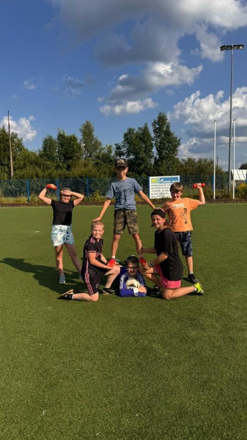 Немного о вчерашнем дне физкультурника, который мы по традиции отмечаем каждый год и в этот день у нас физкультуры действительно очень очень много! 04