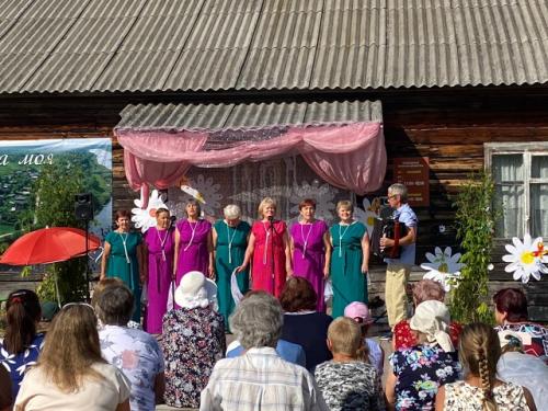 Есть в афанасьевске деревенька алексеевская, с виду как все деревеньки России, но для жителей её, нет лучше и краше деревеньки! 07