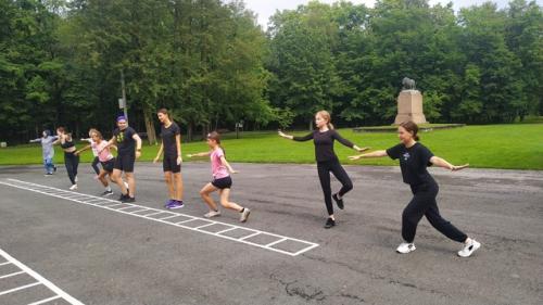 3 августа в кингисеппском парке романовка прошла бесплатная открытая тренировка 3D - фитнес от Центра Женского и Детского ФитнесаActive. 02