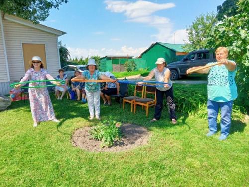 Акция За Здоровый Образ Жизни на территории большекузьминского дома культуры прошел интересный спортивный праздник. 04