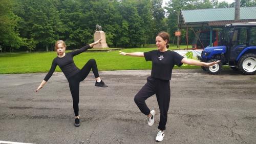 3 августа в кингисеппском парке романовка прошла бесплатная открытая тренировка 3D - фитнес от Центра Женского и Детского ФитнесаActive. 07