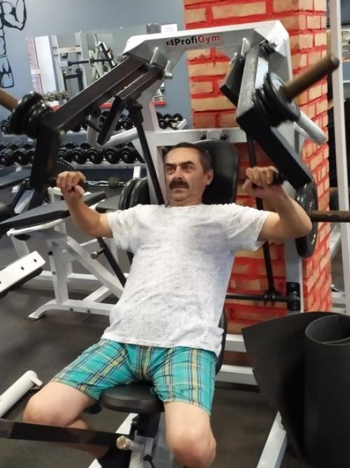 * Опыт работы в сфере фитнеса более 5 лет. 01