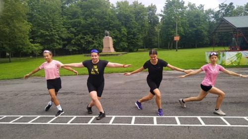 3 августа в кингисеппском парке романовка прошла бесплатная открытая тренировка 3D - фитнес от Центра Женского и Детского ФитнесаActive. 06