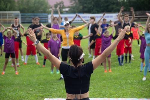 Первые чертковского района присоединились к мероприятиям: открытая тренировка движения первых с известными спортсменами чертковского района. 03
