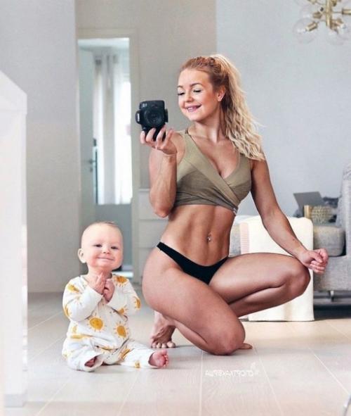 Самые шикарные мамочки, которые на спорте. 04