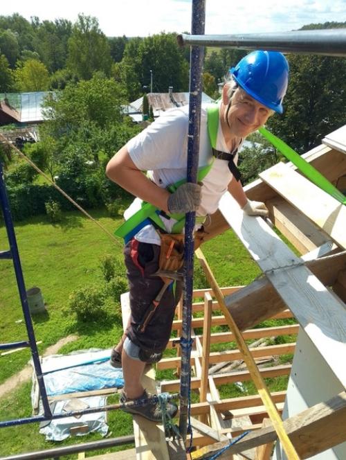 Вырастить сыновей и с ними построить дом! 01