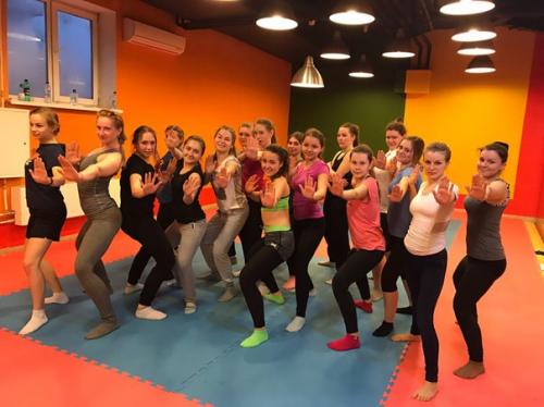 Студенткам угму!  Aeroshape (фитнес - аэробика) здесь мы будем совмещать аэробную нагрузку? 01