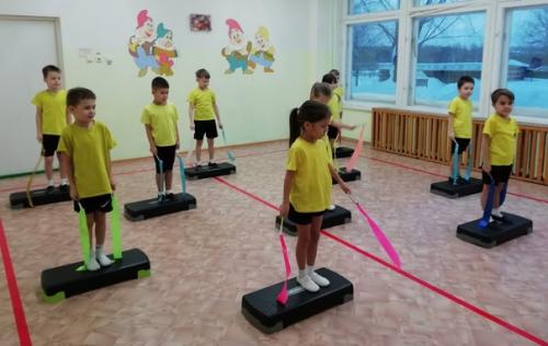 Фитнес - слово знакомое каждому. 03