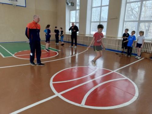 Внеурочная деятельность. Скиппинг - это целое направление фитнеса, а мы и не догадывались, что этим мы занимались с самого детства. 02