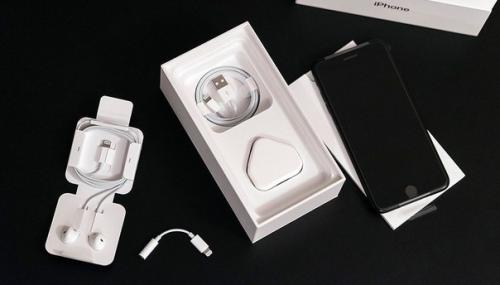 После выхода Iphone 7 сразу захотел его приобрести, но, к сожалению, не позволяли финансы. 02 После выхода Iphone 7 сразу захотел его приобрести, но, к сожалению, не позволяли финансы. 02