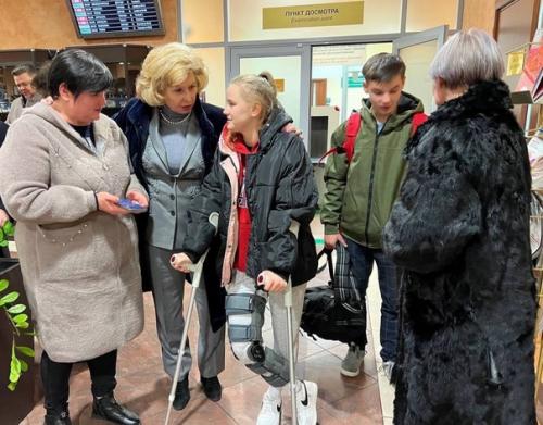 Нашему дому прав человека впору дать второе название - дом соединенных сердец. 01 Нашему дому прав человека впору дать второе название - дом соединенных сердец. 01