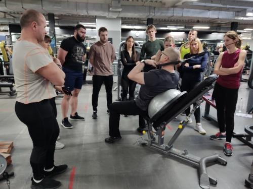 Всегда ценные рекомендации и отличные знания дает своим ученикам Андрей староверов. 07