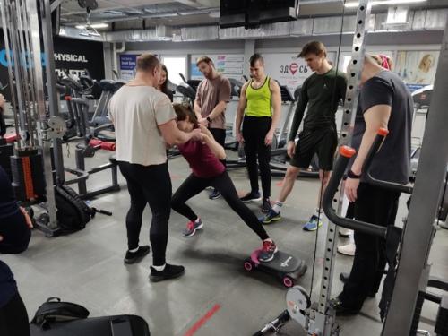 Всегда ценные рекомендации и отличные знания дает своим ученикам Андрей староверов. 02