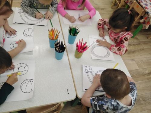 31 января отмечается день дошкольного фитнеса. 04