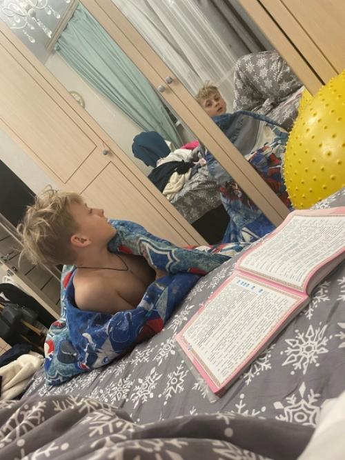 Как уже знаете, я же бабушка … и дочка часто говорит, как она устала, бессонные ночи, день сурка, когда же подрастет малыш …. 06