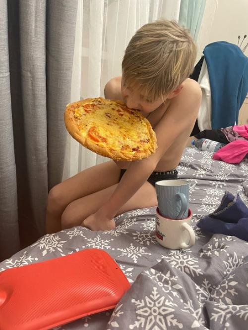 Как уже знаете, я же бабушка … и дочка часто говорит, как она устала, бессонные ночи, день сурка, когда же подрастет малыш …. 02