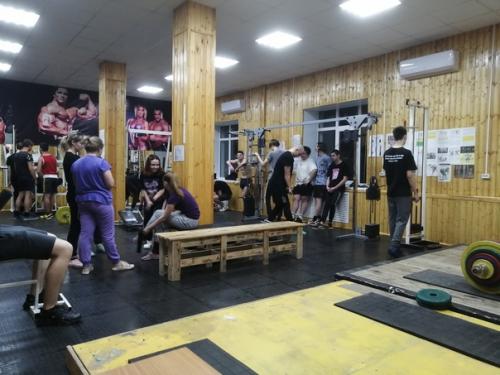 Зал тяжелой атлетики и фитнеса. 03