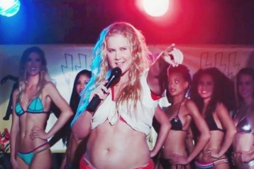 Заниматься сексом при свете, станцевать стриптиз на свидании, а вы способны на подобное или вам всё таки мешают комплексы. 01