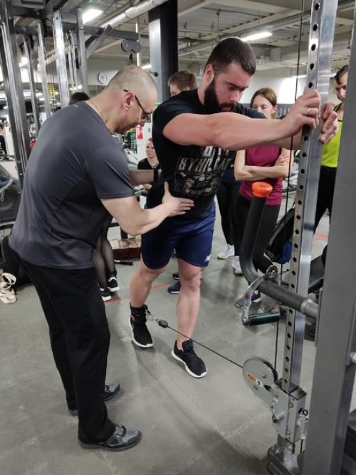 Всегда ценные рекомендации и отличные знания дает своим ученикам Андрей староверов. 05