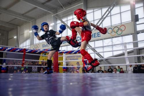19 октября в нашем городе состоялся первый открытый городской турнир по кикбоксингу. 03 19 октября в нашем городе состоялся первый открытый городской турнир по кикбоксингу. 03