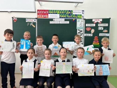 В новом 2023 - 2024 учебном году традиционно во второй половине дня ученики могут посетить кружки и спортивные секции. 03