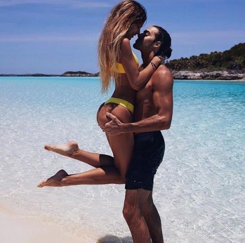 Метрополии. Более двух тысяч лет назад в Средиземноморье возникли великие города древности - первые столицы западного мира. 02