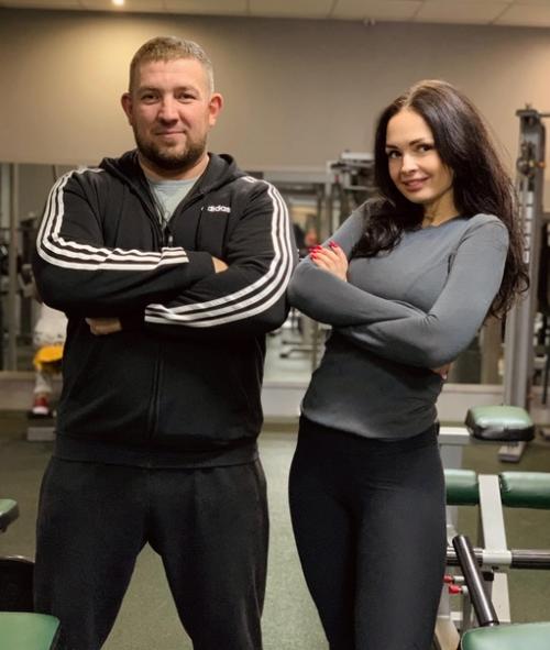 Наш веселый, но требовательный тренер тренажерного зала - Александр. 01