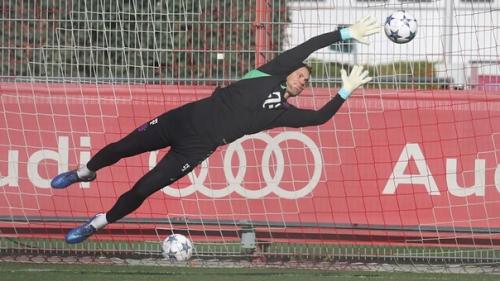 Вчерашняя тренировка с игроками, не принимавшими участие в матче против Майнца с первых минут. 01