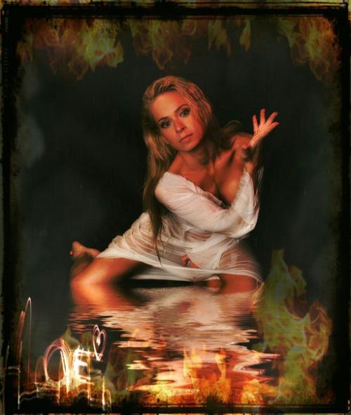 Мончегорска Екатерина закоптелкова завоевала медаль открытого чемпионата республики Карелия по бодибилдингу, бодифитнесу и фитнес - бикини. 03