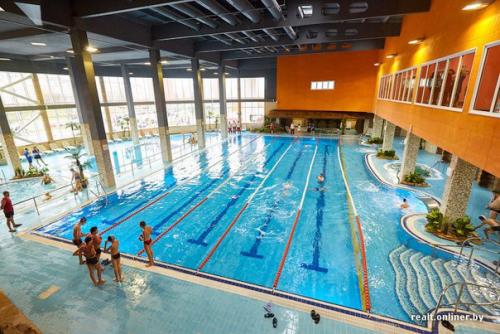 Фоторепортаж: в микрорайоне ангарская с ажиотажем открылся МФК мандарин. 06