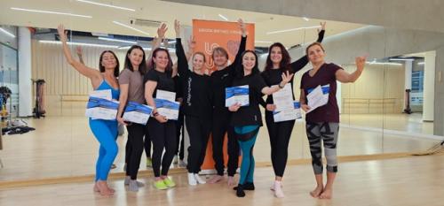 Замечательно провели базовый курс в рамках образовательных программ школы фитнеса Fitness - Express, работали вдумчиво и продуктивно. 01