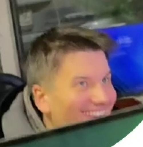 Эпизод 894.  Нежеланное приземление. 01