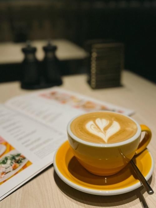 Вчера в тестовом режиме открыли двери нового Frensis и стали частью пространства инновационного фитнес-клуба Flight! 01