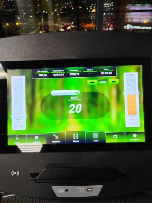 G5 Fitness. Атмосфера фитнес - центра далека от бытовых трудностей и неурядиц на работе. 01