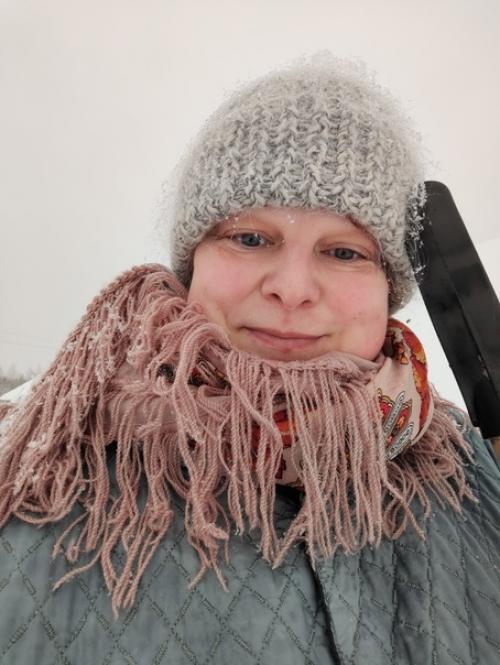 Вряд ли, кто-то ещё так любит зиму. 02