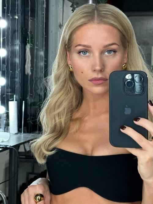 37-Летняя Кристина асмус призналась, что увлеклась новым экстремальным хобби. 01