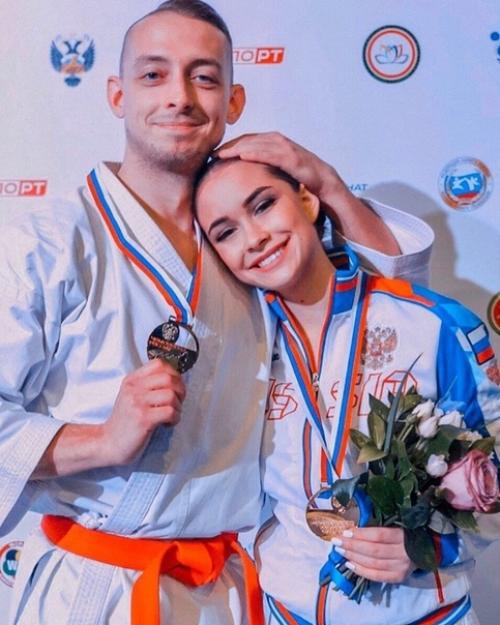 Прекрасная русская каратистка Мария Зотова, которая безжалостна на татами. 01