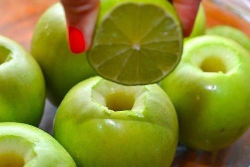 Запеченные яблоки.  Ингредиенты: 02