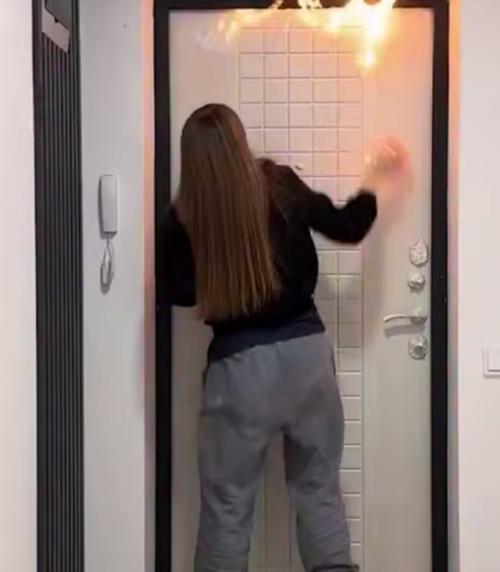 Эпизод 970.  Неожиданное пламя.
