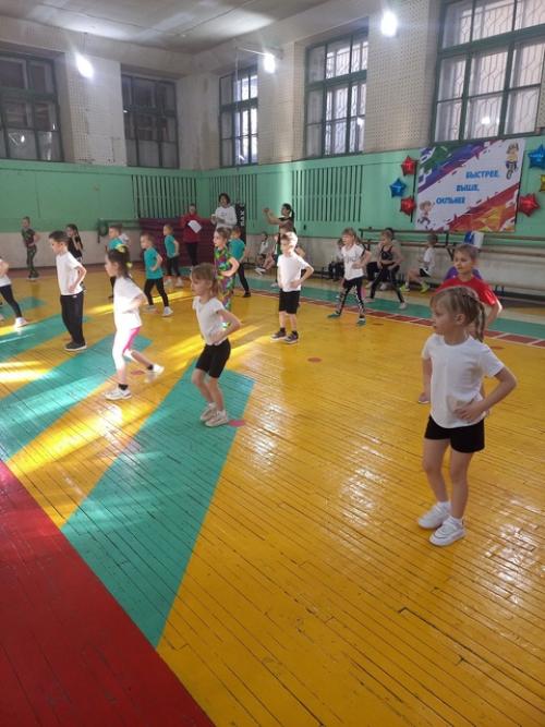 8 февраля 2025 года ребята из групп номер номер 1, 6, 9, 11 приняли участие в городском фестивале Фитнес Лайт. 03