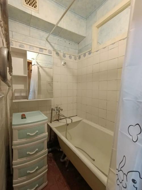 Продам однокомнатную квартиру в г Ярославле, ул. Кривова 45, общей площадью 30, 6 м, санузел раздельный. 08