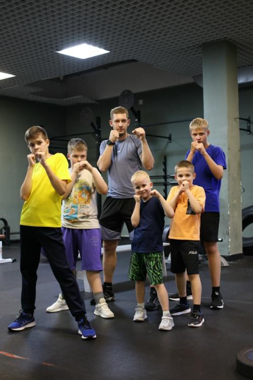 Дорогие мужчины, сотрудники и клиенты фитнес-клуба с - фитнес! 02