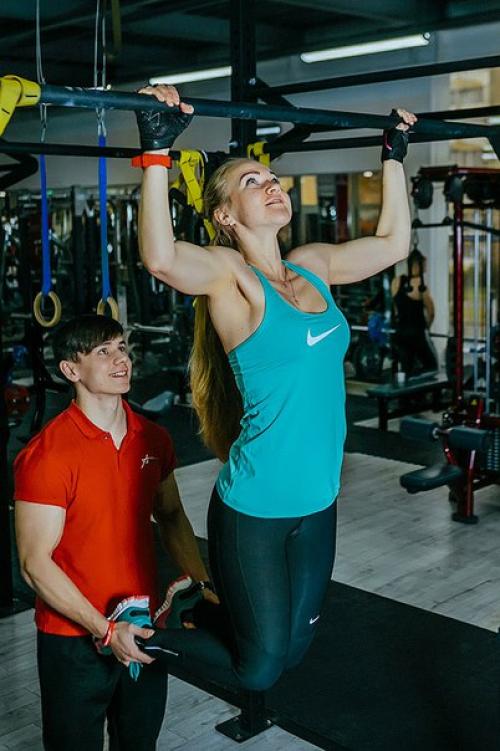 Заниматься спортом и фитнесом полезно для тела и души. 01