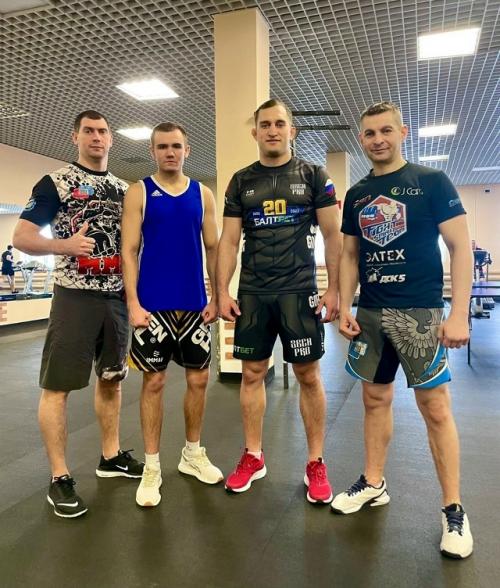 Дорогие мужчины, сотрудники и клиенты фитнес-клуба с - фитнес! 03