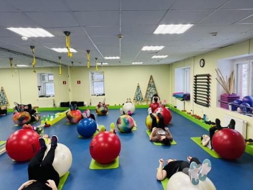 Коллективный веселый фитбол! 03