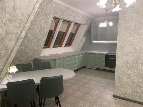 Просторная 2-комнатная квартира у метро октябрьское поле сдается. 02