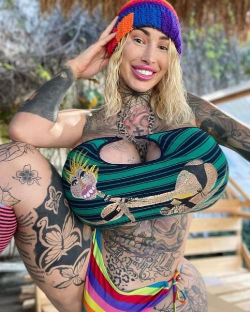 Девушку зовут Мария! 02